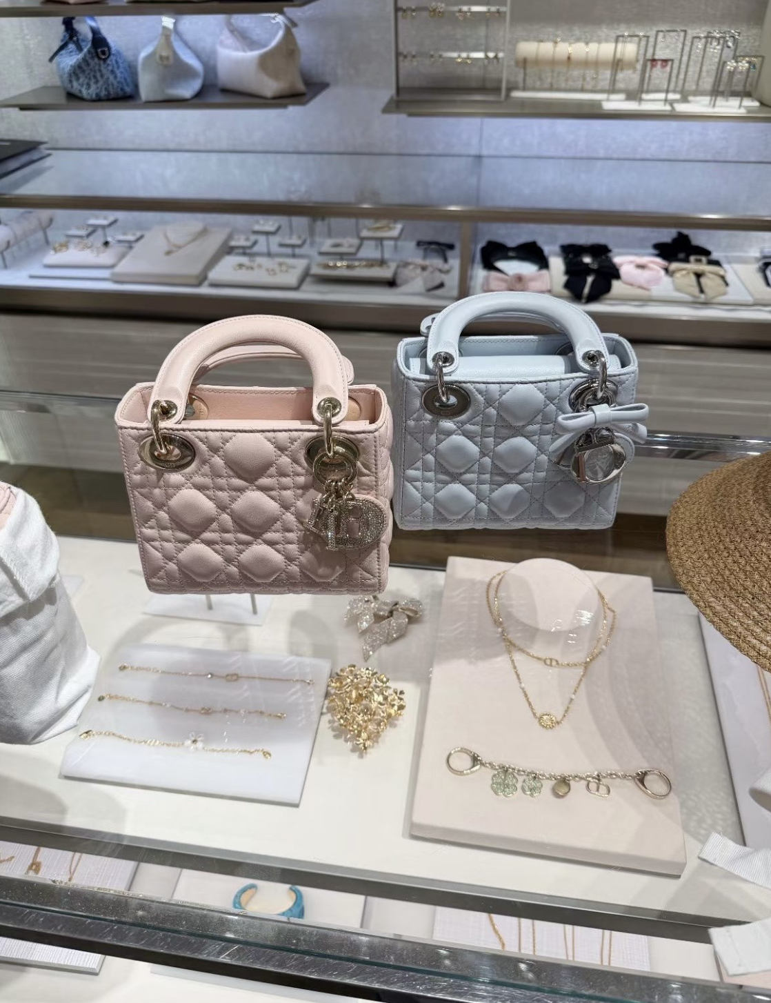 Dior Mini Lady Dior 羊皮革藤格紋 迷你 手袋 冰藍色連鏈帶