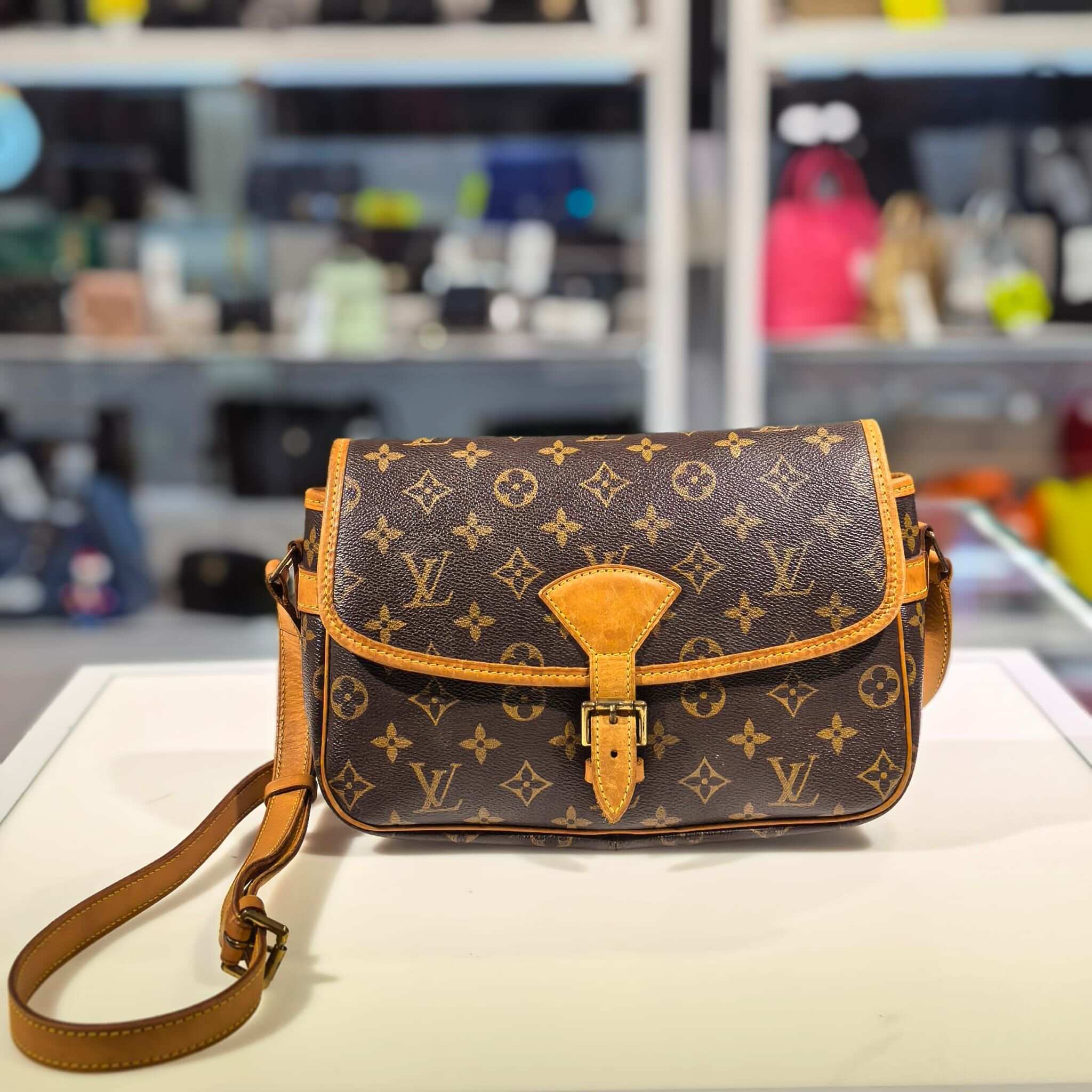 95%NEW二手LV馬鞍包/郵差包 M42250 啡色帆布Monogram #香榭站正品