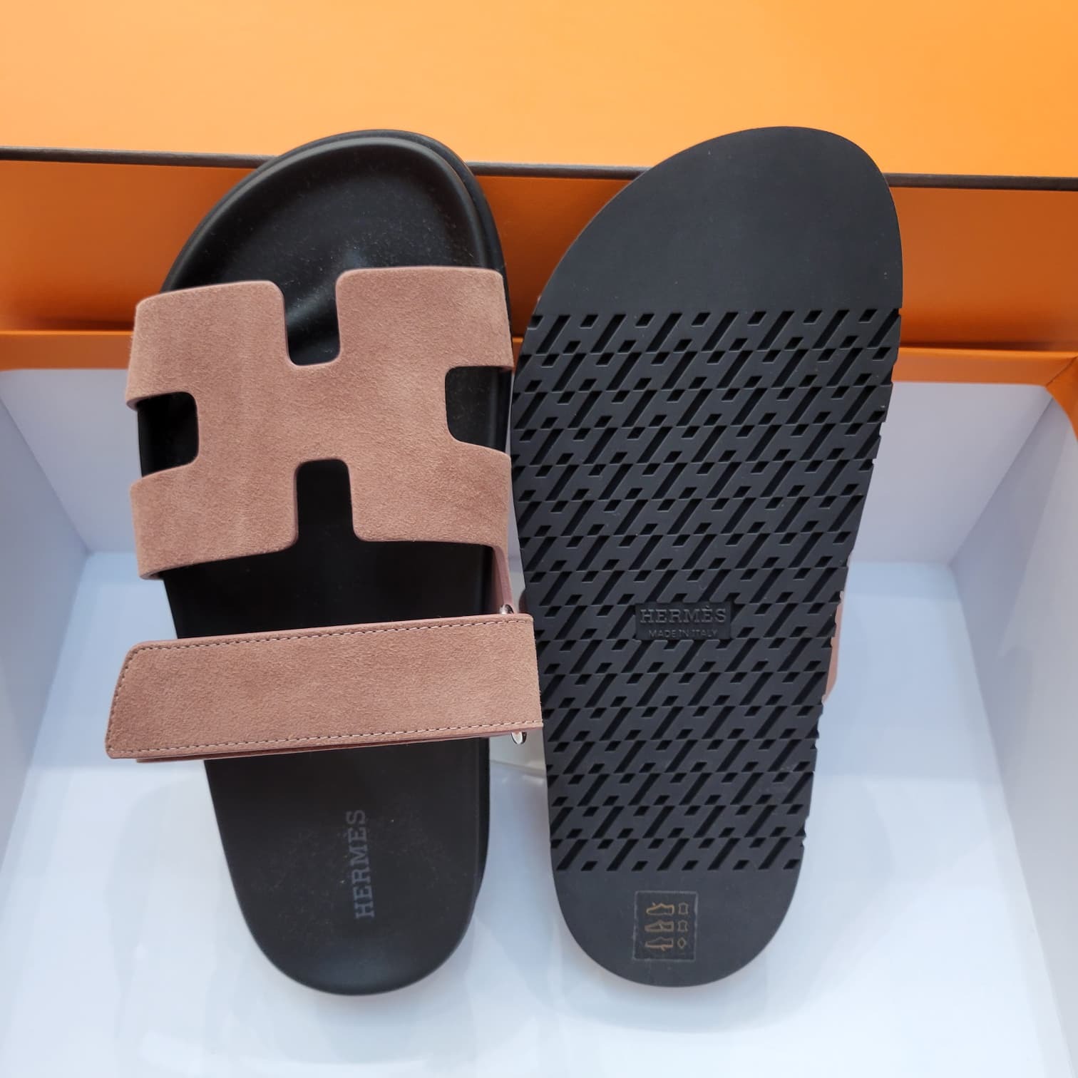 Hermes Chypre sandaL Rose Antique