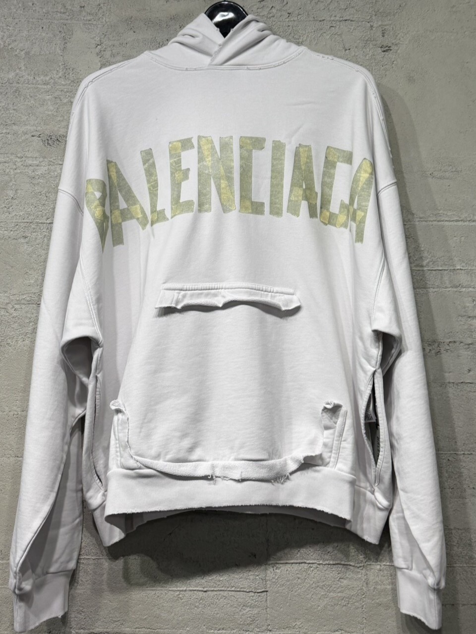 Balenciaga 膠帶Logo款 做舊白帽T
