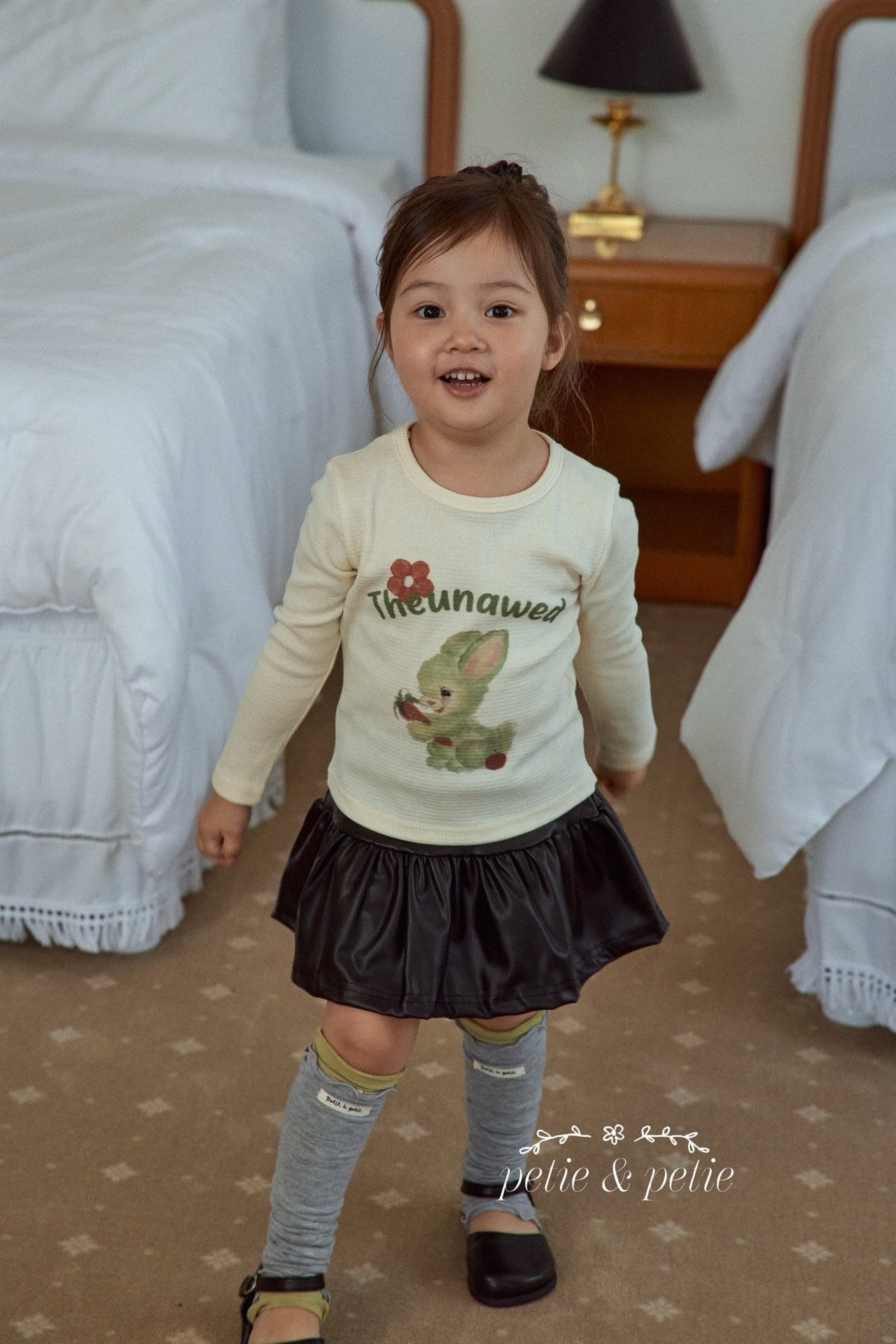 PETIT & PETIT Pastel Rabbit Tee