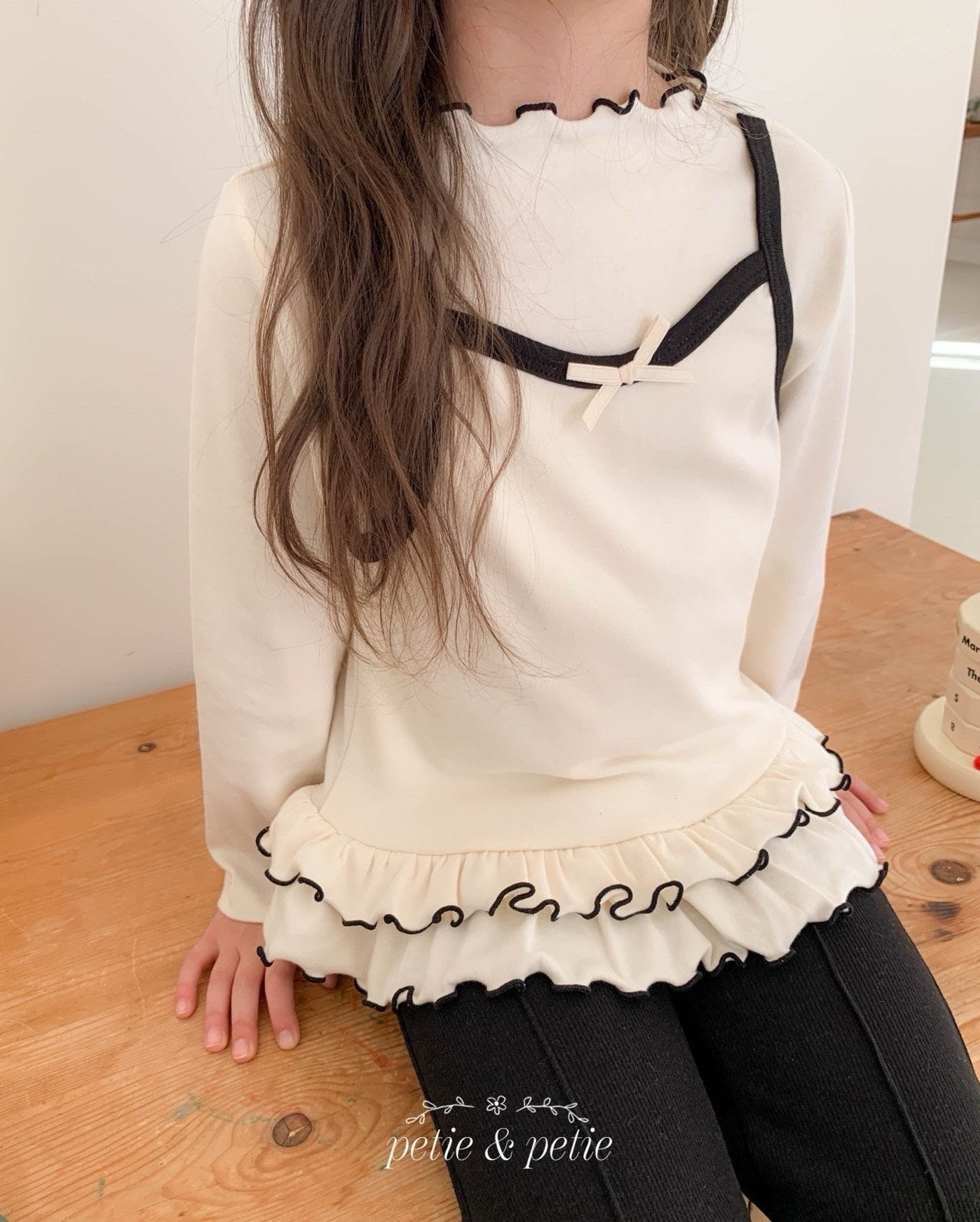 PETIT & PETIT Jenny Fril Tee