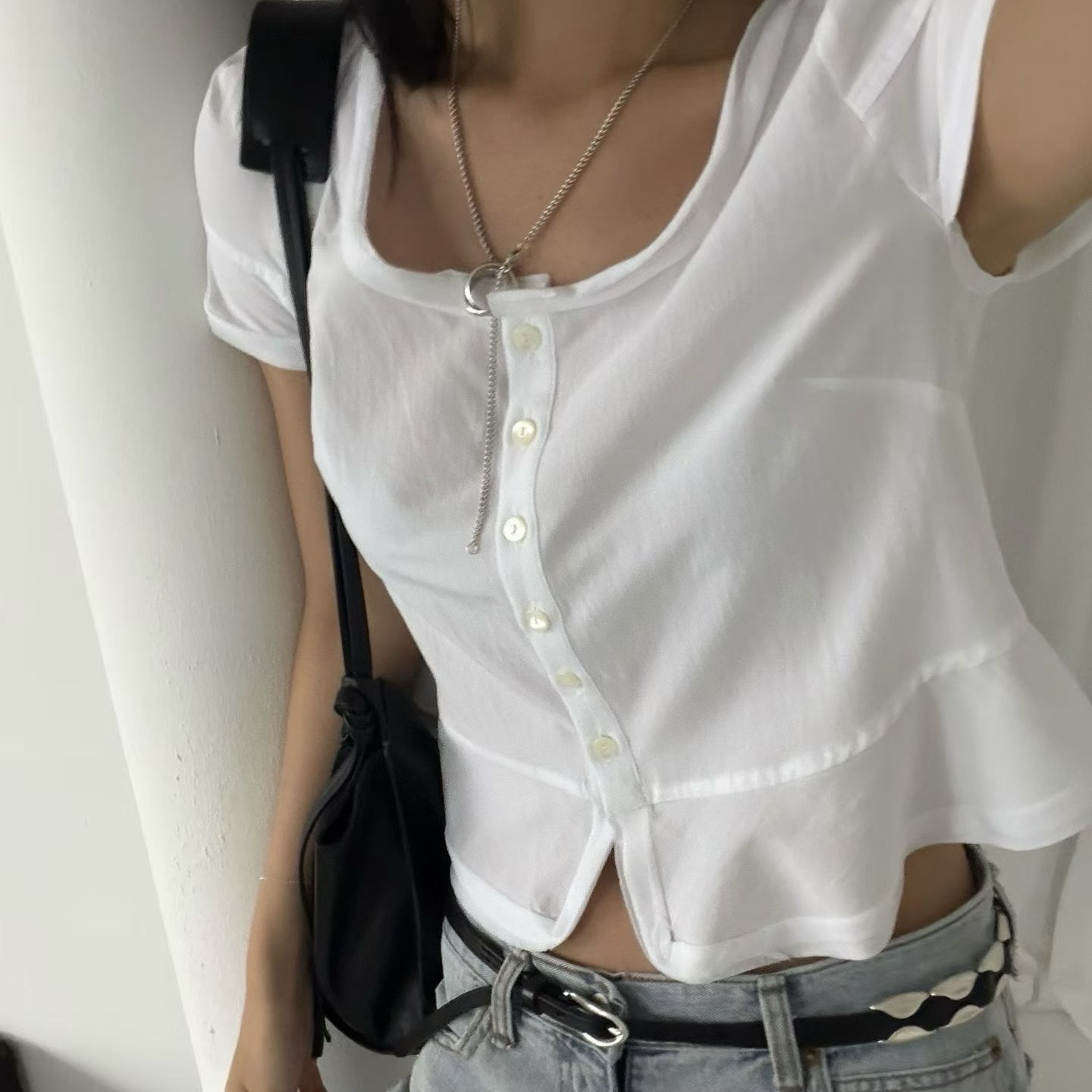 溫柔小姊姊花邊設計短襯