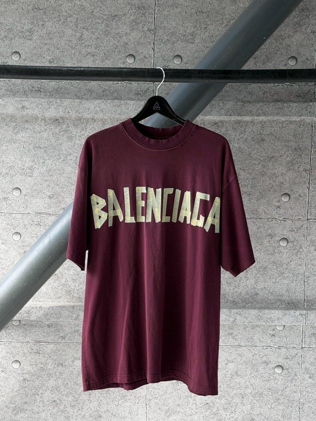 Balenciaga 做舊款 酒紅 雙面膠帶Logo 短袖T