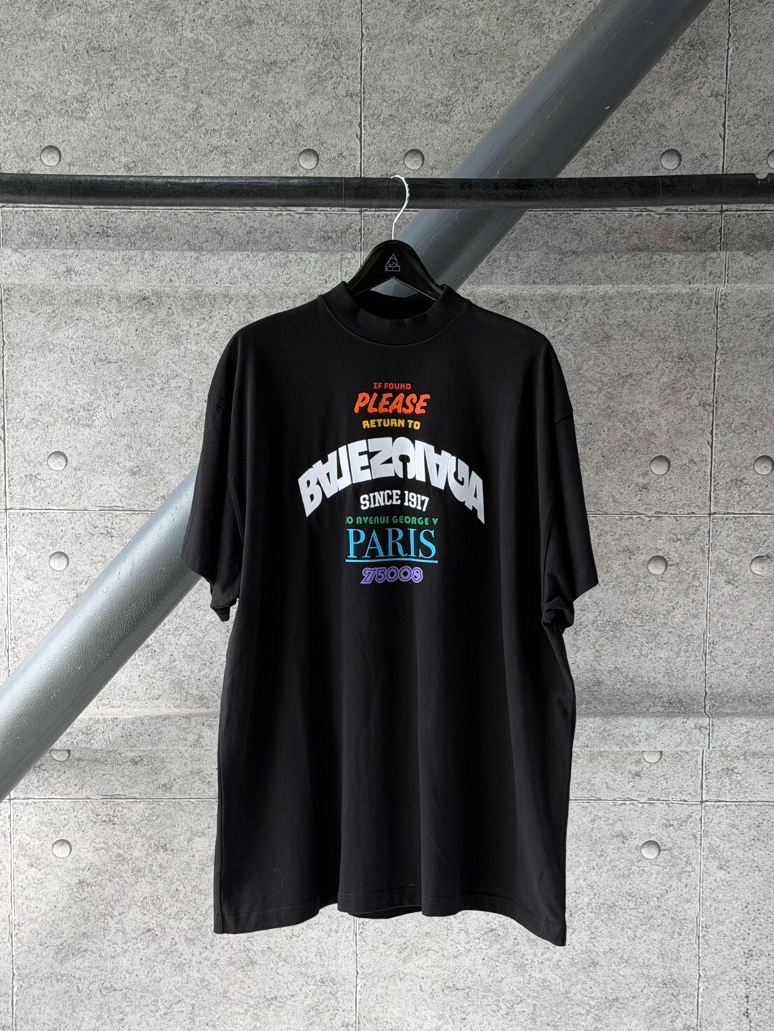 Balenciaga 疊層印花 翻轉刺繡字母Logo  短袖T
