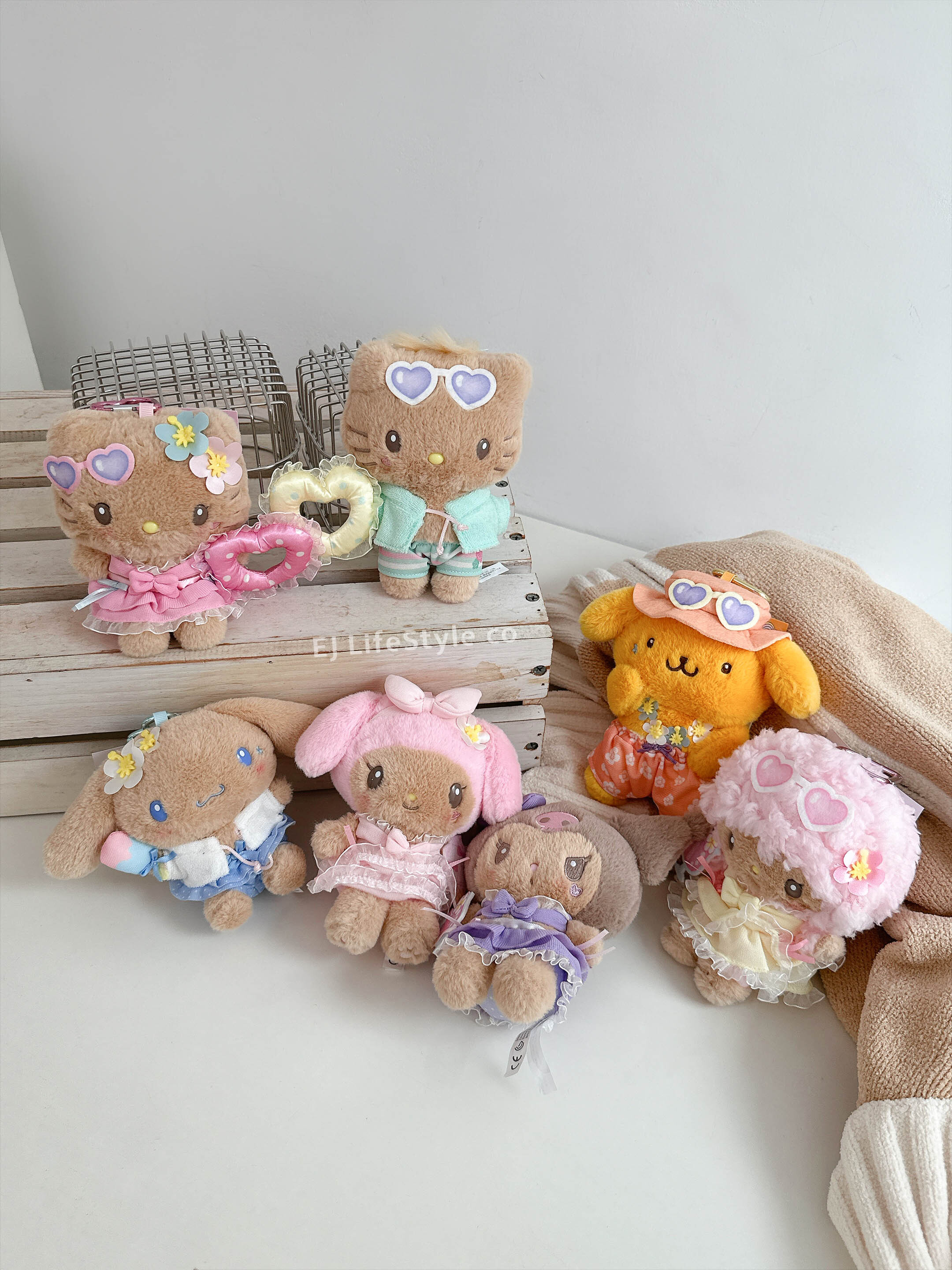 🇯🇵 SANRIO 三麗鷗家族 HELLO KITTY 夏日沙灘曬黑系列 大耳狗 布丁狗 彼安諾 酷洛米 美樂蒂 吊飾 鑰匙圈 / 現貨