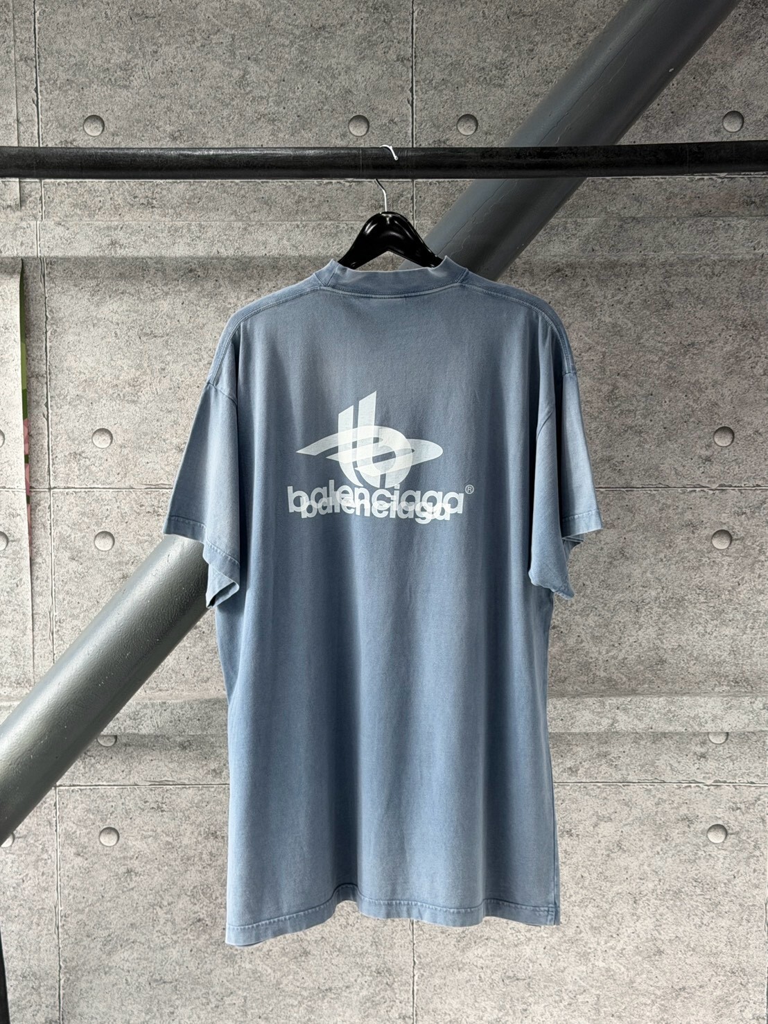 Balenciaga 渲染水洗藍 前後大Logo 幻影重疊 短袖 T