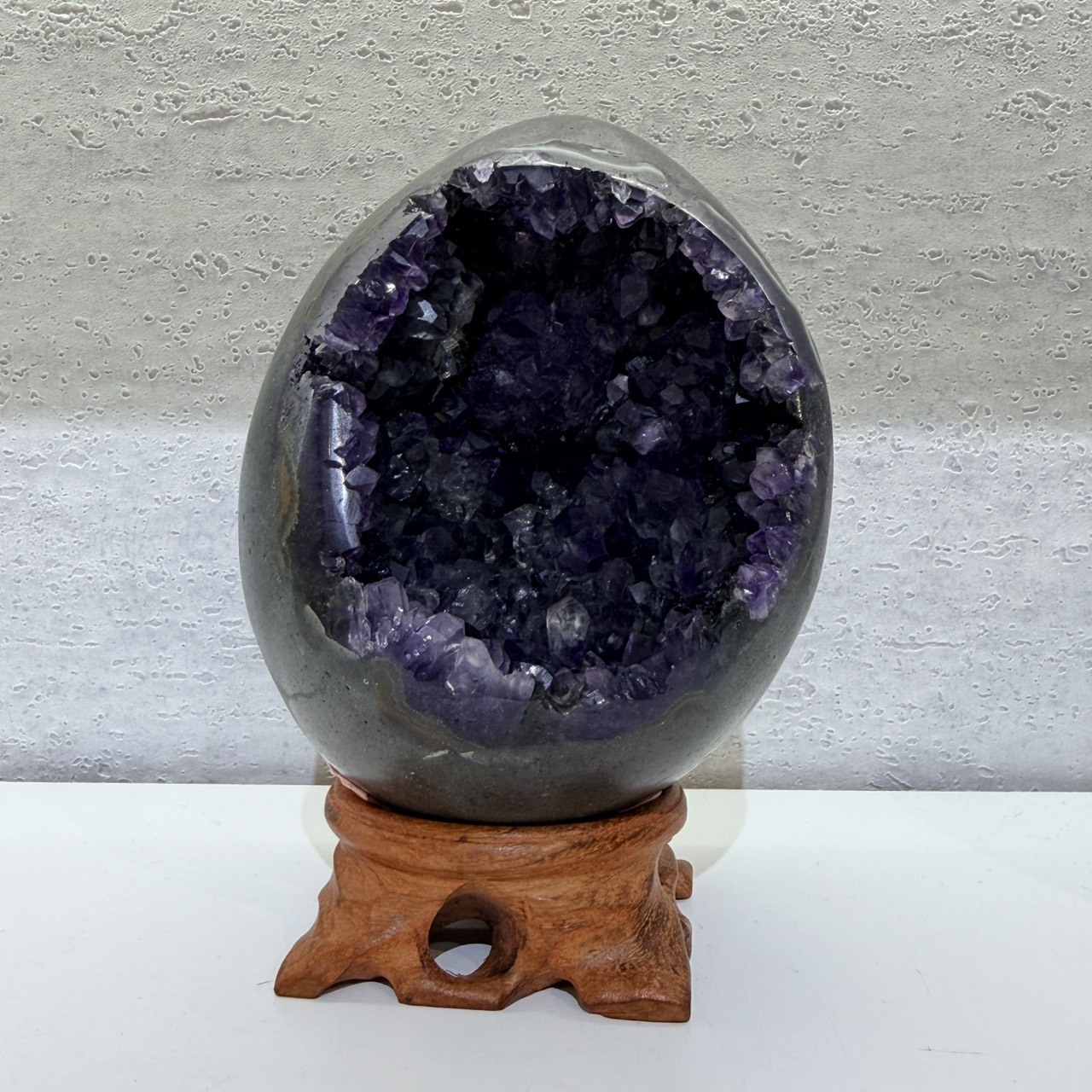 紫晶洞恐龍蛋B｜招財聚氣·鎮宅守護·智慧專注
