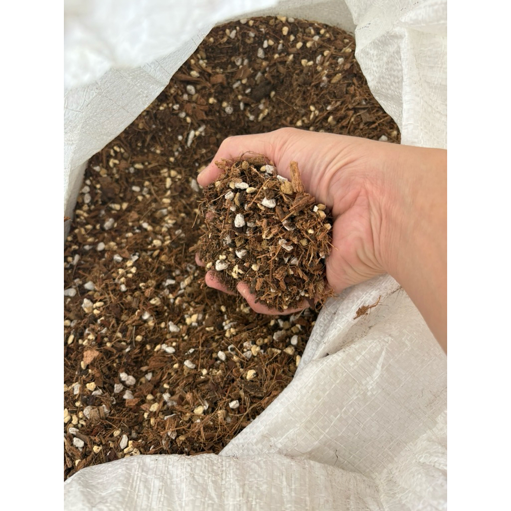 恩爸選物｜球根花卉專用配方土｜高排水・透氣介質｜10L