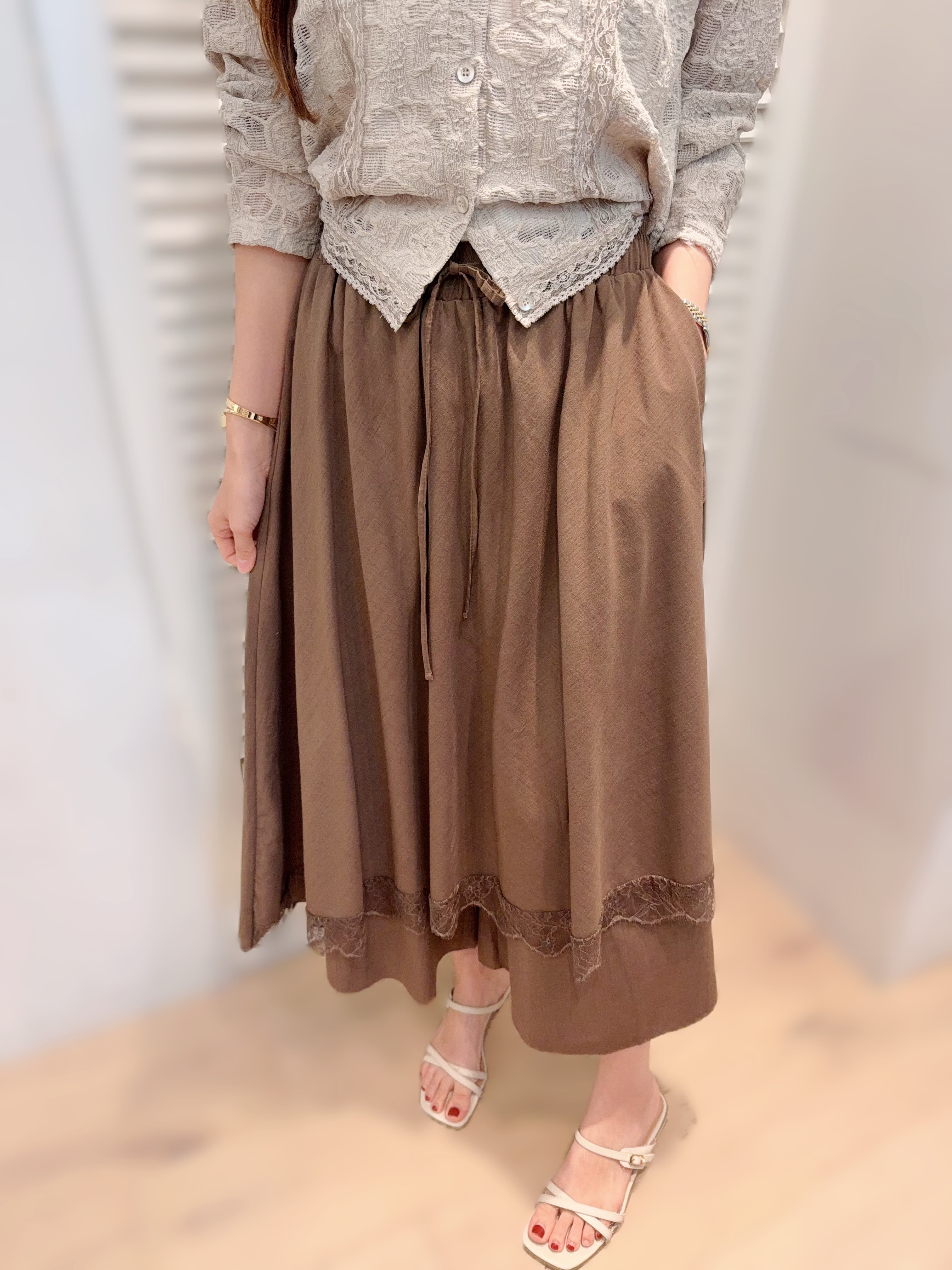 F03 褲 腰26-40  HIP54 長34 $579