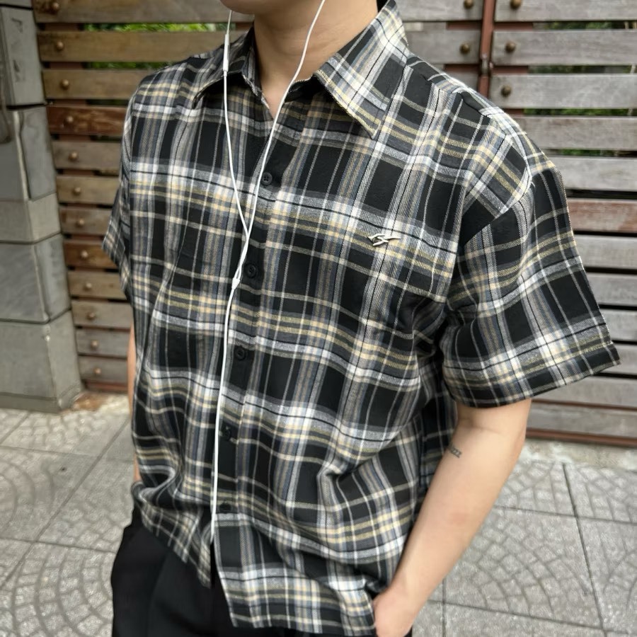 （現貨）越南品牌 Karants 小標 復古 格紋 Boxy 短寬 短袖襯衫 Karants01