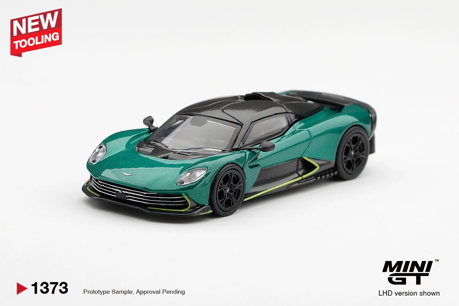 預訂:1/64 MINI GT Aston Martin Valhalla Podium Green (MGT01373-R)