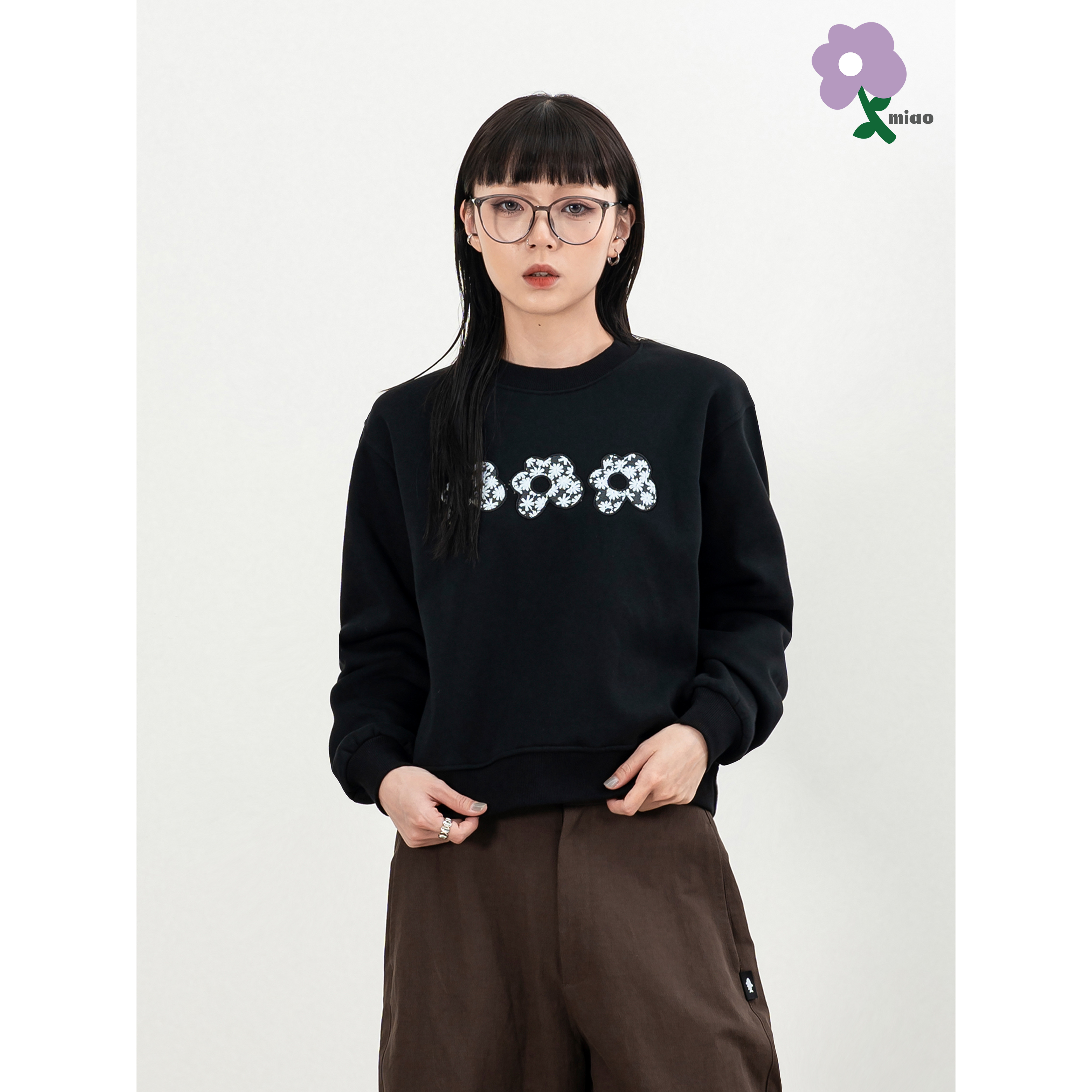 MIAO Flowers Patch Sweater 女裝 布章小花 大學Tee [M-SW02]