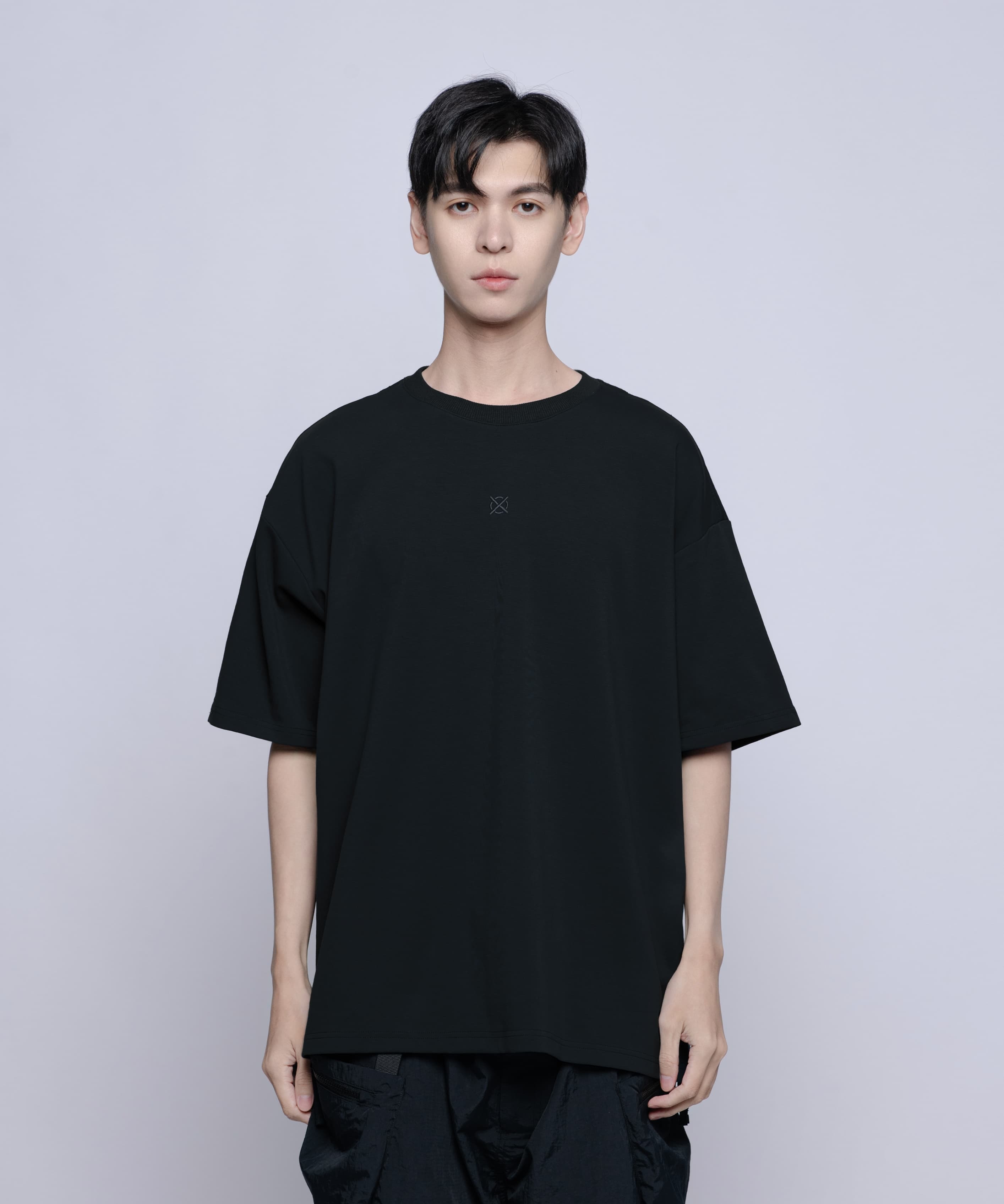 BLACK LABEL Essential T-Shirt