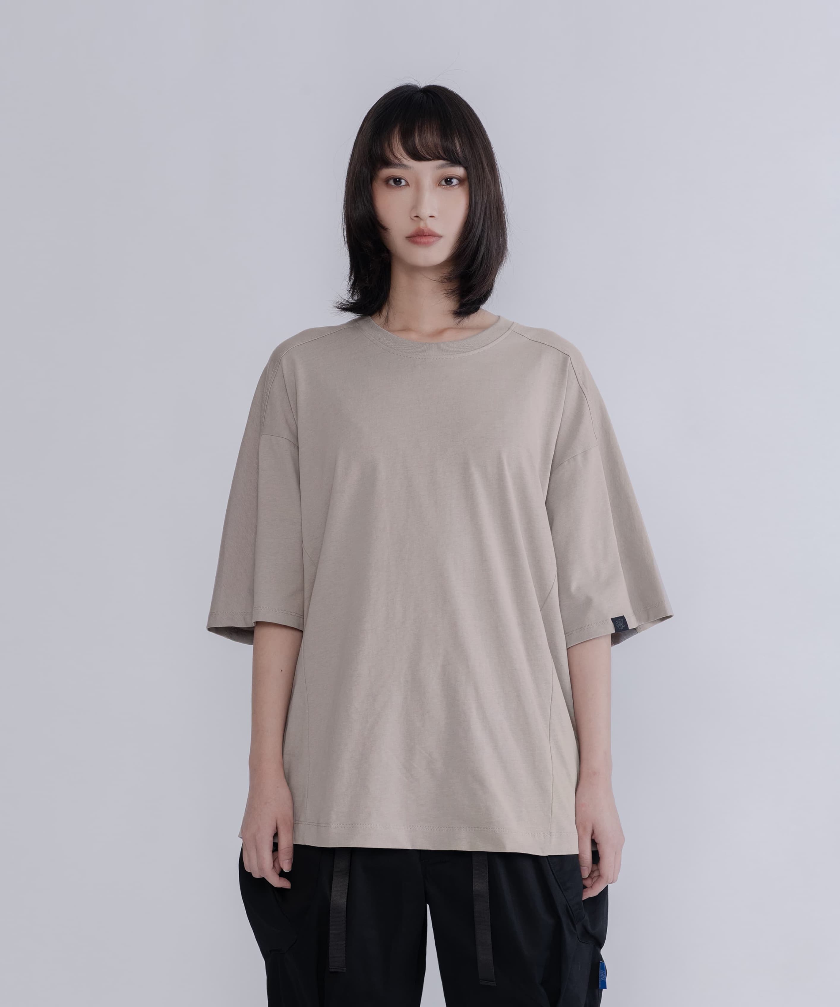 連肩三片式剪裁TEE｜Raglan Three-Panel Tee