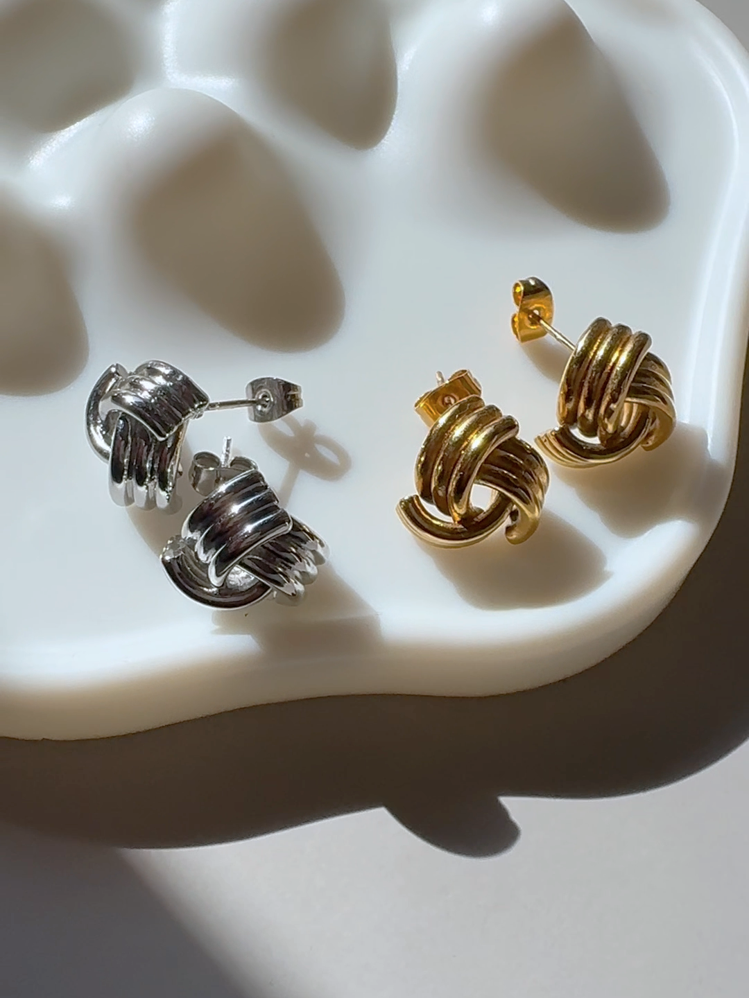 loop swirl pierce