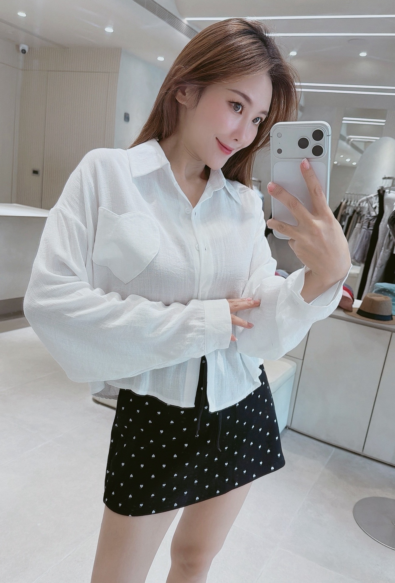 愛心口袋短版襯衫