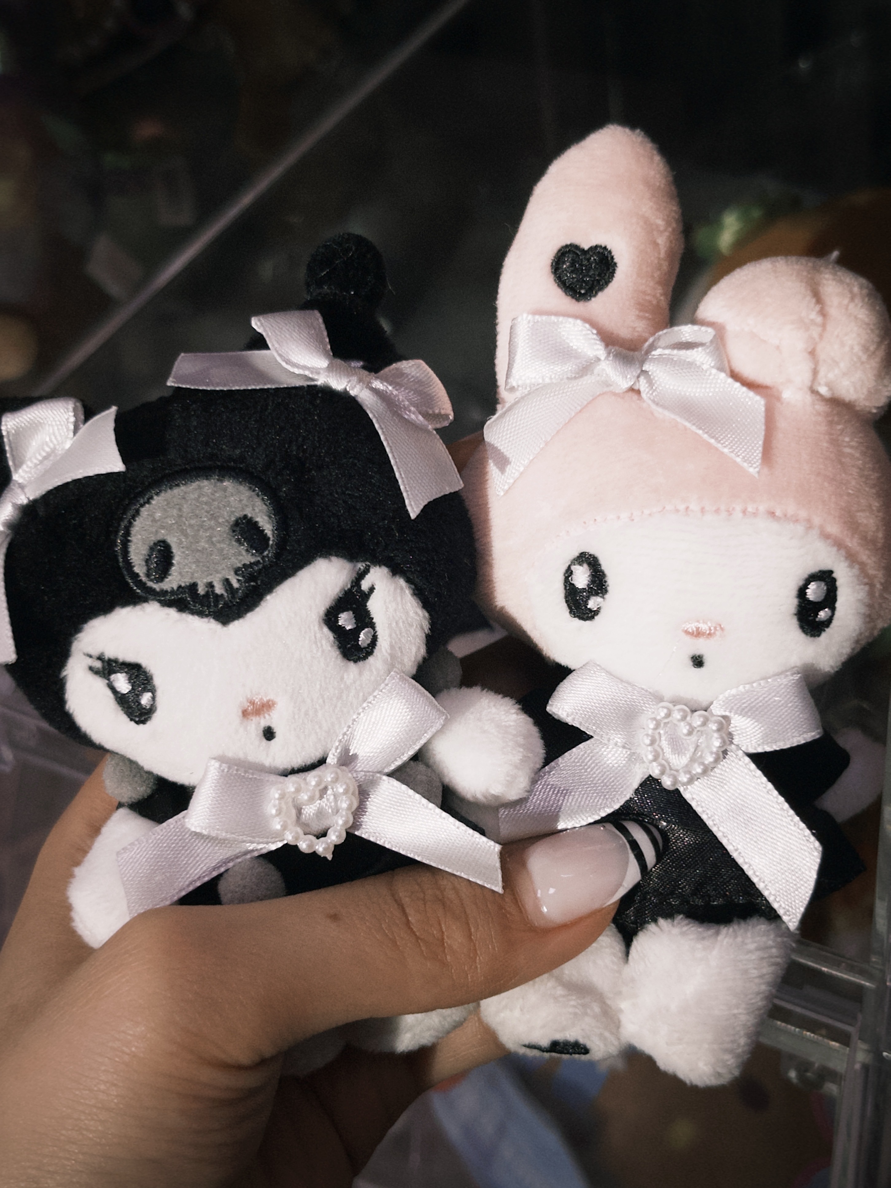 🇰🇷sanrii淚汪汪眼睛精緻吊飾💖🖤