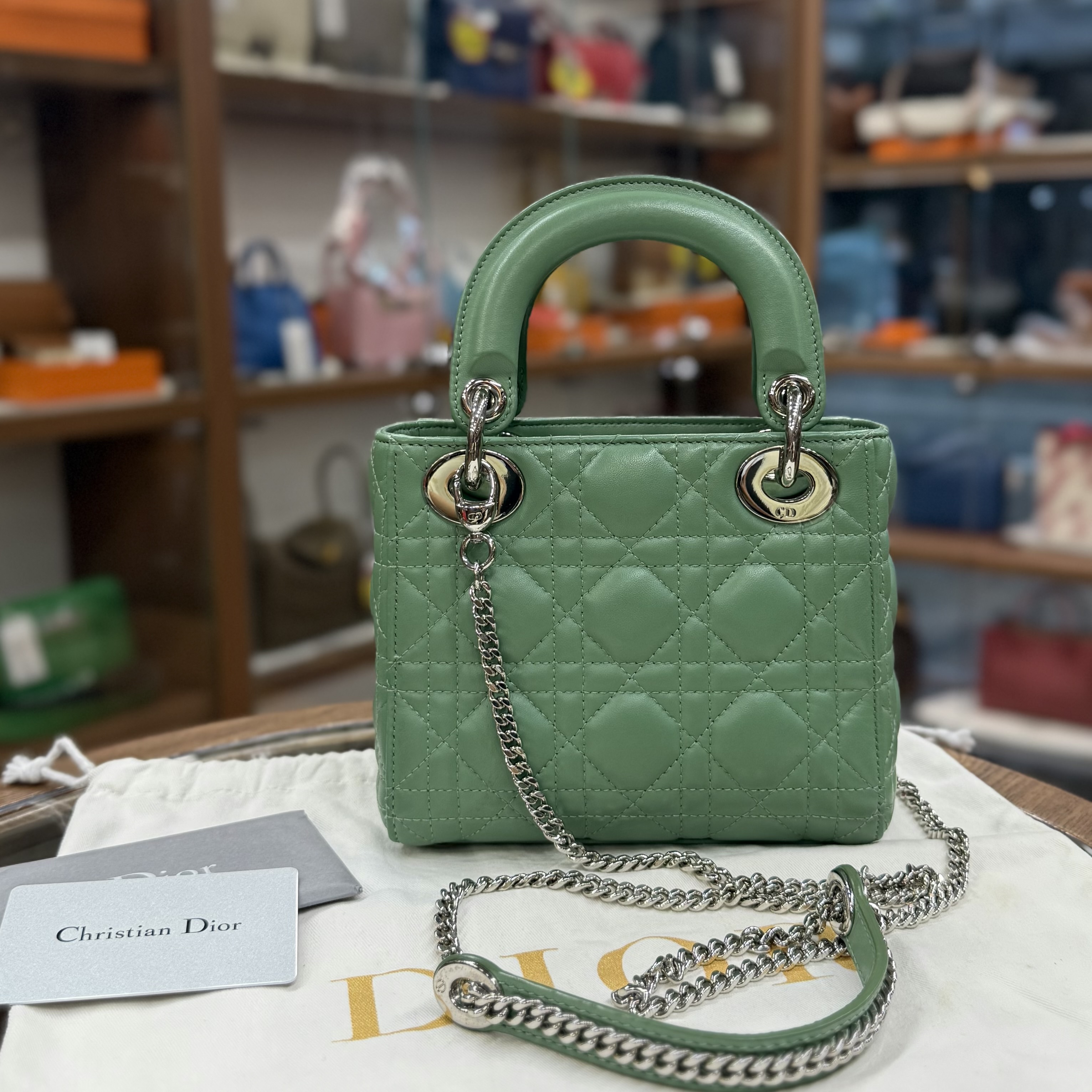 95%NEW USED LADY DIOR 17CM 牛油果綠色三格小羊皮銀扣 #迪奧戴妃