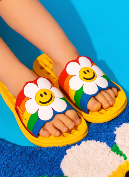 【預購】KWG082942 Wiggle Wiggle Kids Bathroom Slipper(210)  兒童拖鞋