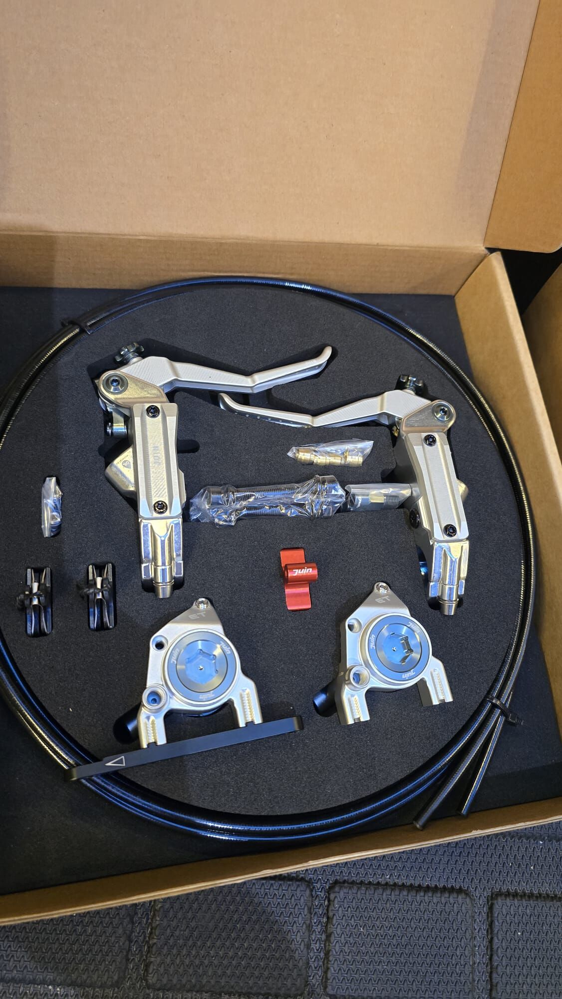 juintech java neo 兩傘油制  JF201 （2-Piston Hydraulic Brake Set）