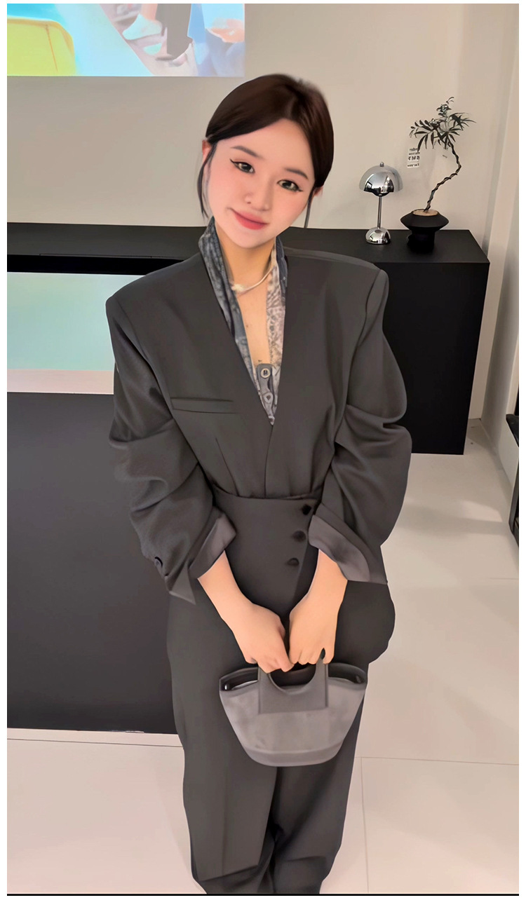高級智慧感 灰色西裝套裝(3件組)