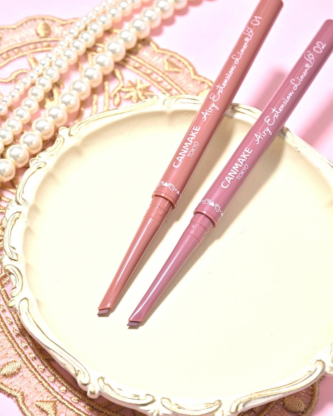 Airy Extension Liner 輕盈感斜角眼線筆