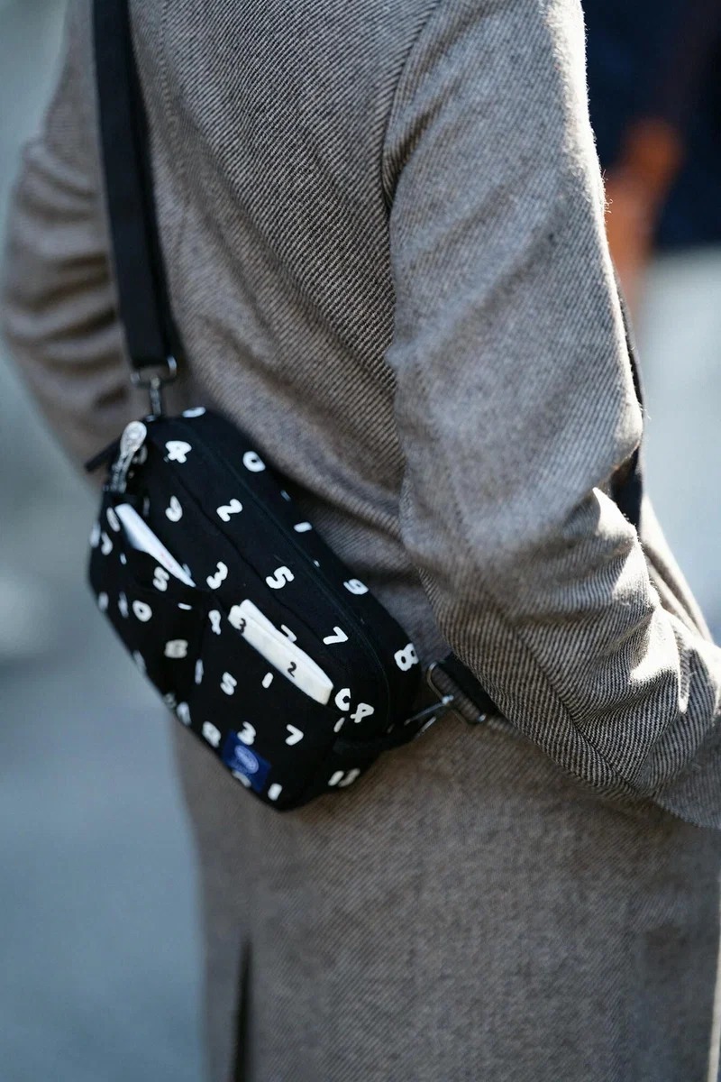 SOUSOU Shoulder Bag