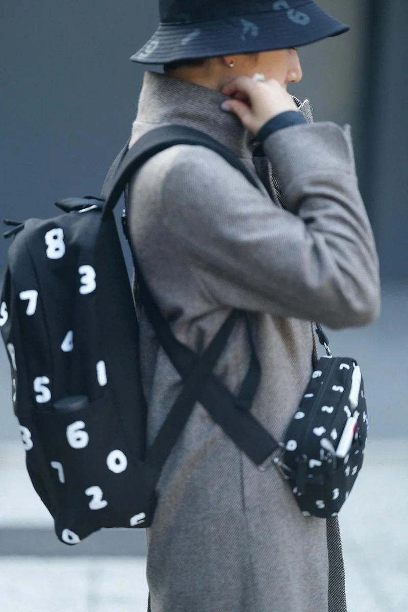 SOUSOU Shoulder Bag