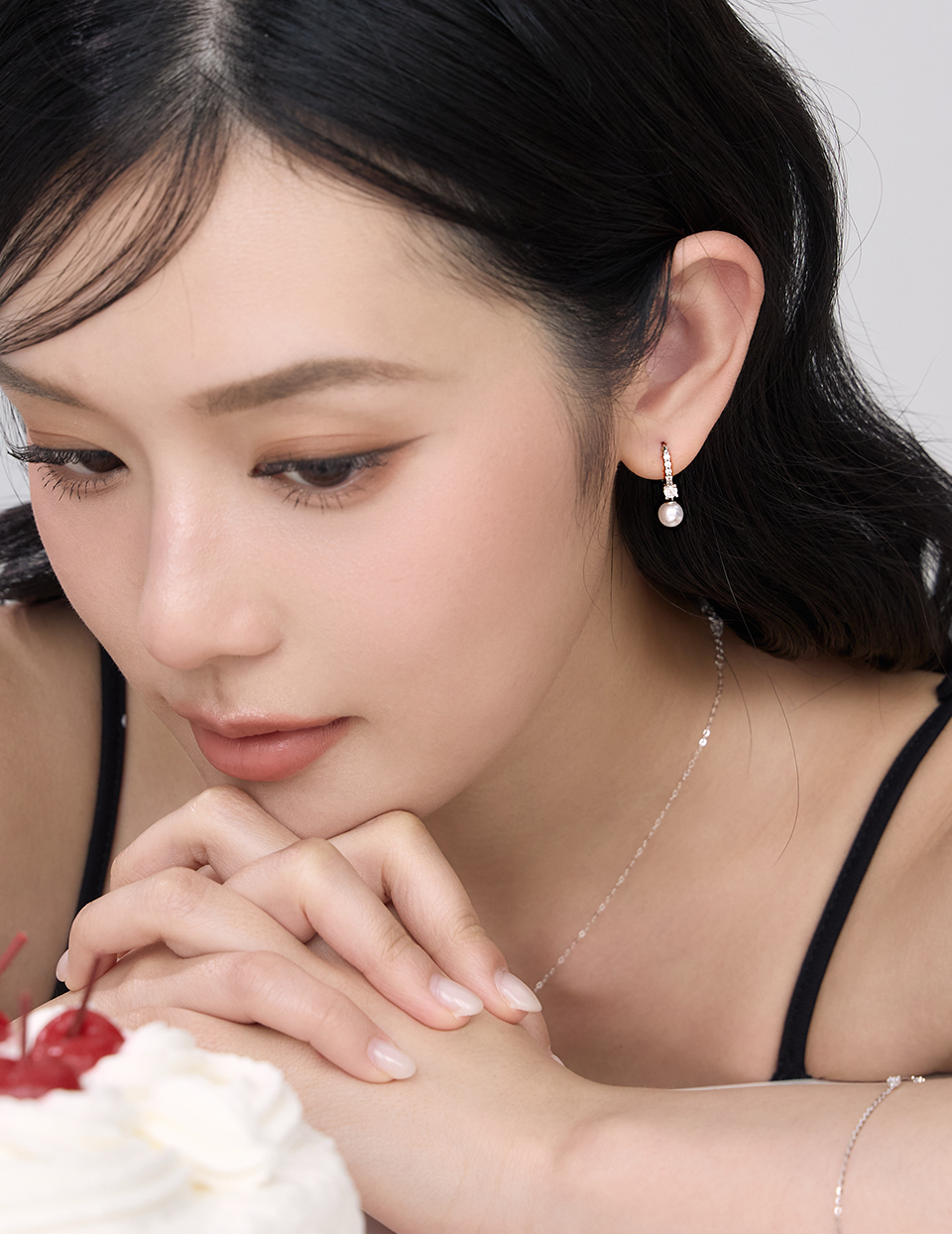 【925純銀】圓圈排鑽珍珠耳扣．針式耳環