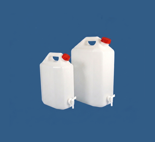 HDPE Rectangular Carboy with Spigot