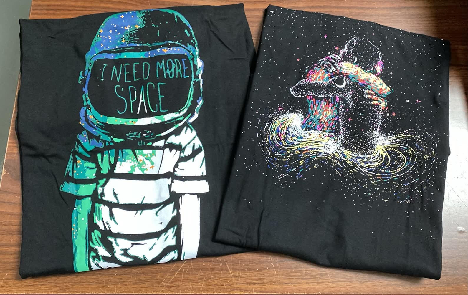 現貨 泰國 特色圖案 T-Shirts 清貨價貨品，不設退換 (T268 LB426)