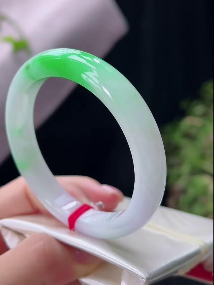 飄綠翡翠手鐲,天然翡翠A玉, 緬甸玉, Jade, Jadeite