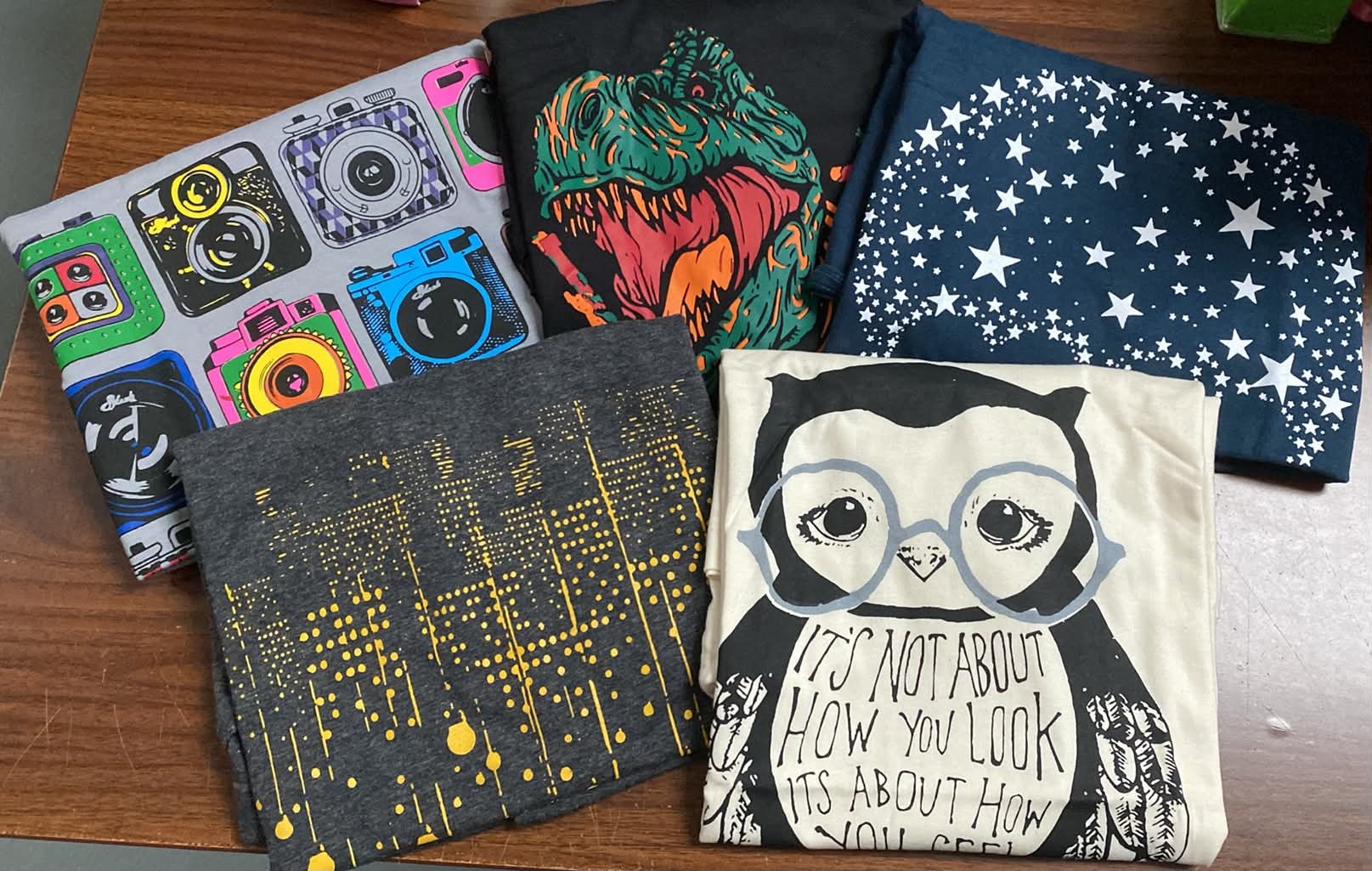 現貨 泰國 圓領圖案 T-Shirts 清貨價貨品，不設退換 (T269 LB429)