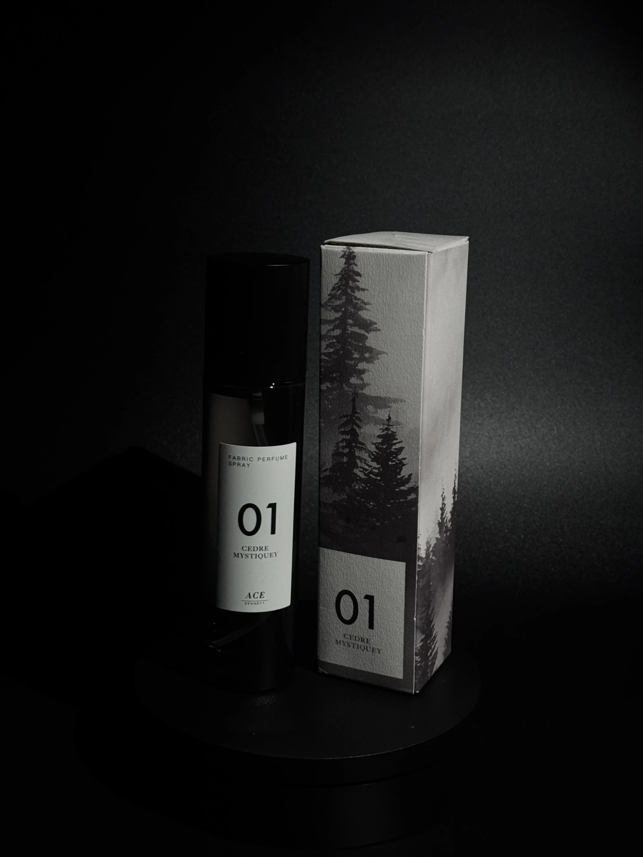【ACE BENNETT】 01款 · 神秘雪松織物香氛(100ml)