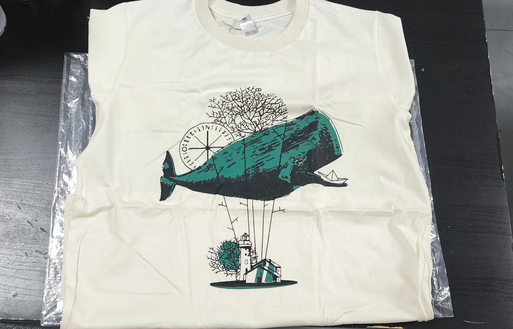 現貨 泰國 鯨魚 圖案 T-Shirts 清貨價貨品，不設退換 (T269 LB435)