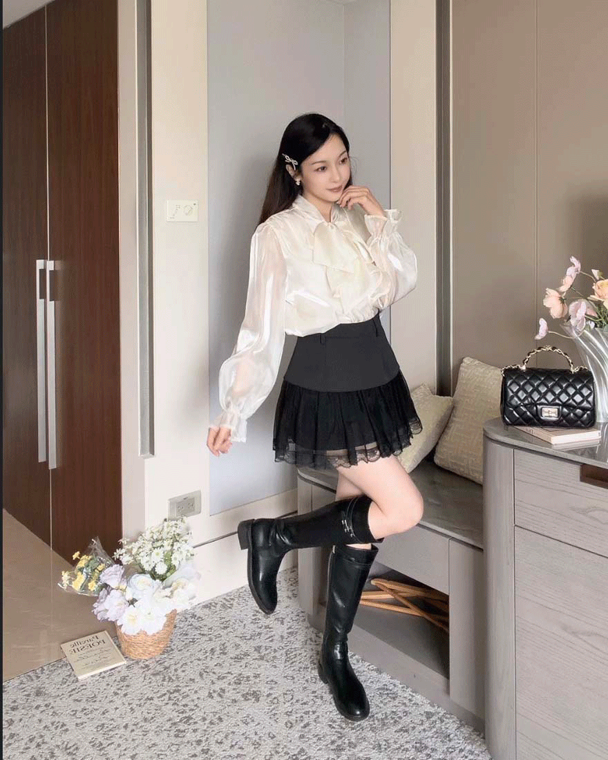 LINA LINA法式詩篇層次翻領蝴蝶綁結流光上衣-香檳杏