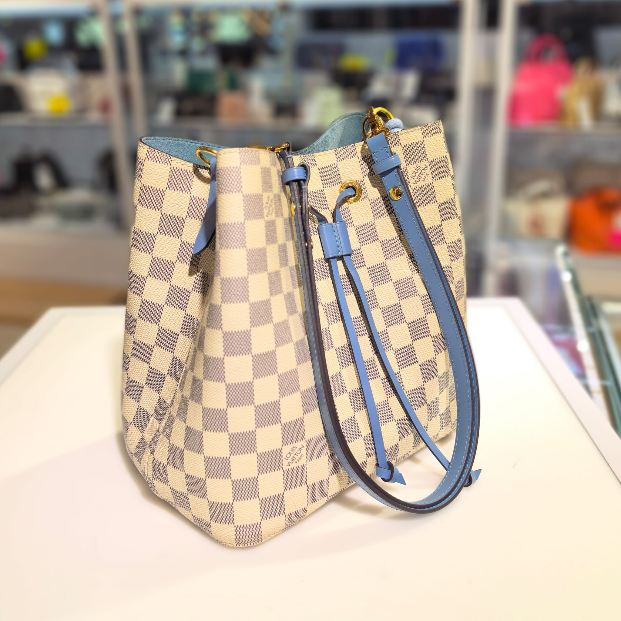 98%NEW二手LV水桶袋, N40153, 白色/藍色肩帶棋盤格, DAMIER AZUR NEO NOE, #兩年免費保養 #香榭站正品