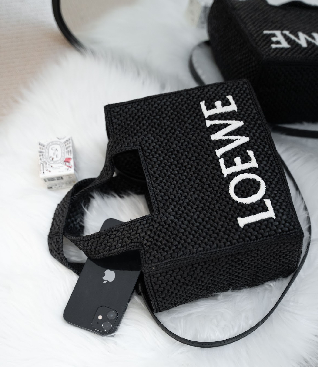 Loewe Font Tote Bag 小號 黑色 編織 手袋