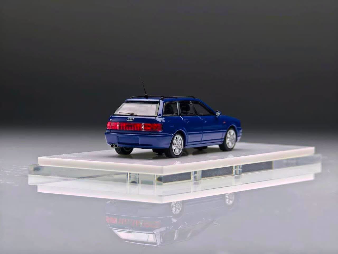 預訂:1/64 Dico Model  Audi Avant RS2 Nogaro Blue (DM64-01-02)