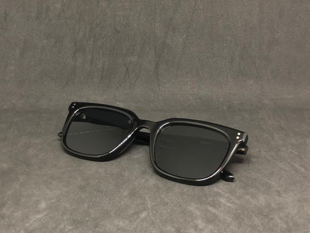 Gentle Monster Daze Square Full Black