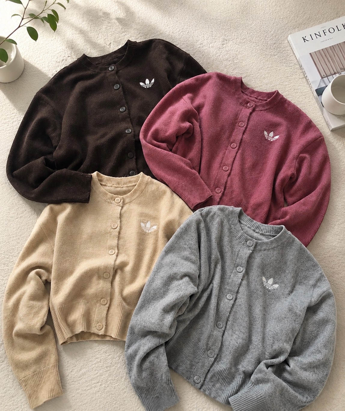 【預購】Adidas 秋冬新品 ESSENTIALS KNIT 系列 Cardigan & Pant 舒適 針織 上衣 外套 開襟衫 長褲 套裝 多色可選 IA4455