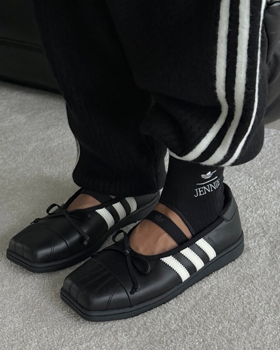 adidas Originals adiluna Season 2 x Jennie 鏤空襪 1 雙 2色