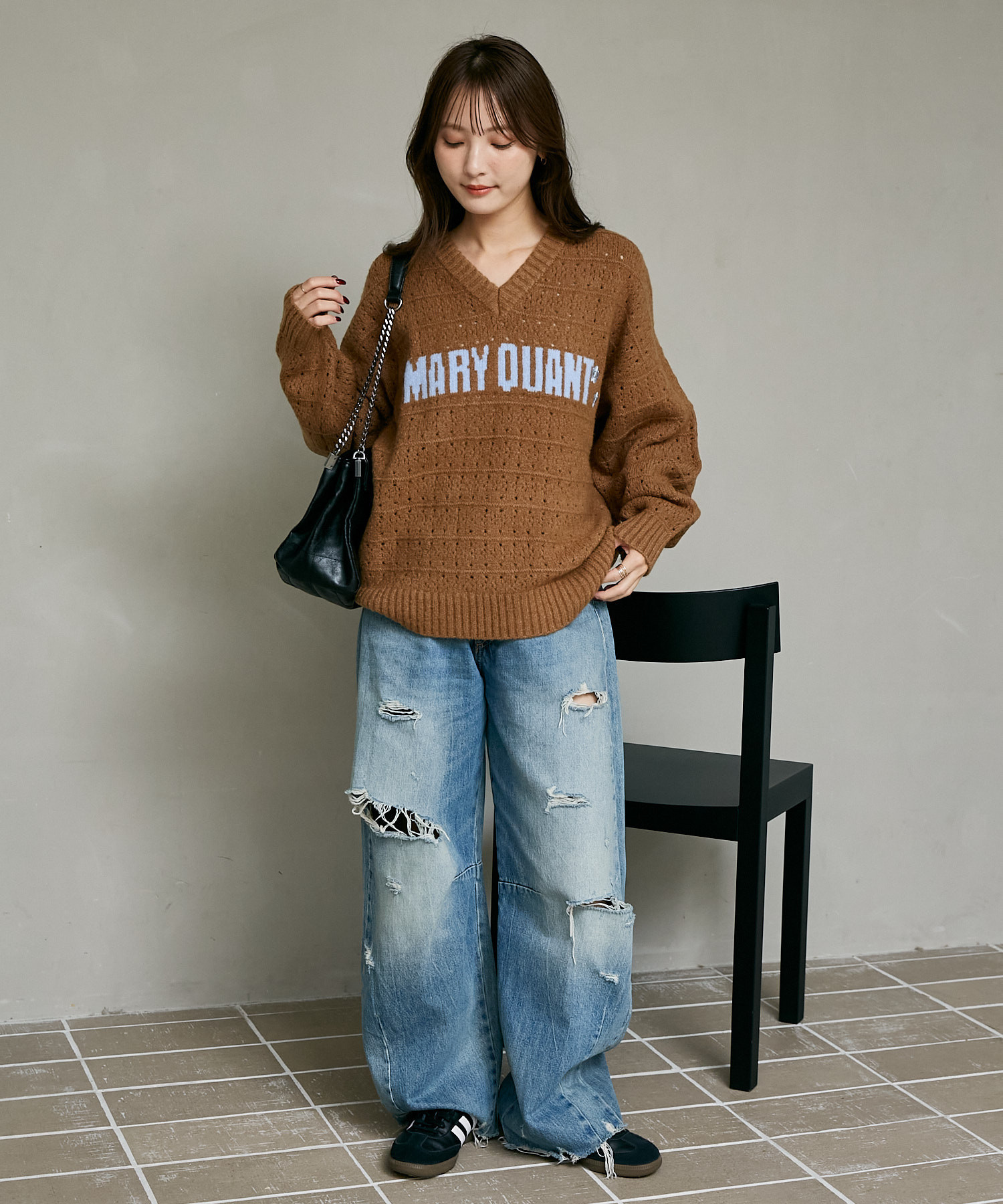 MARY QUANT × PUBLUX / Eyelet V-Neck Logo Knit
