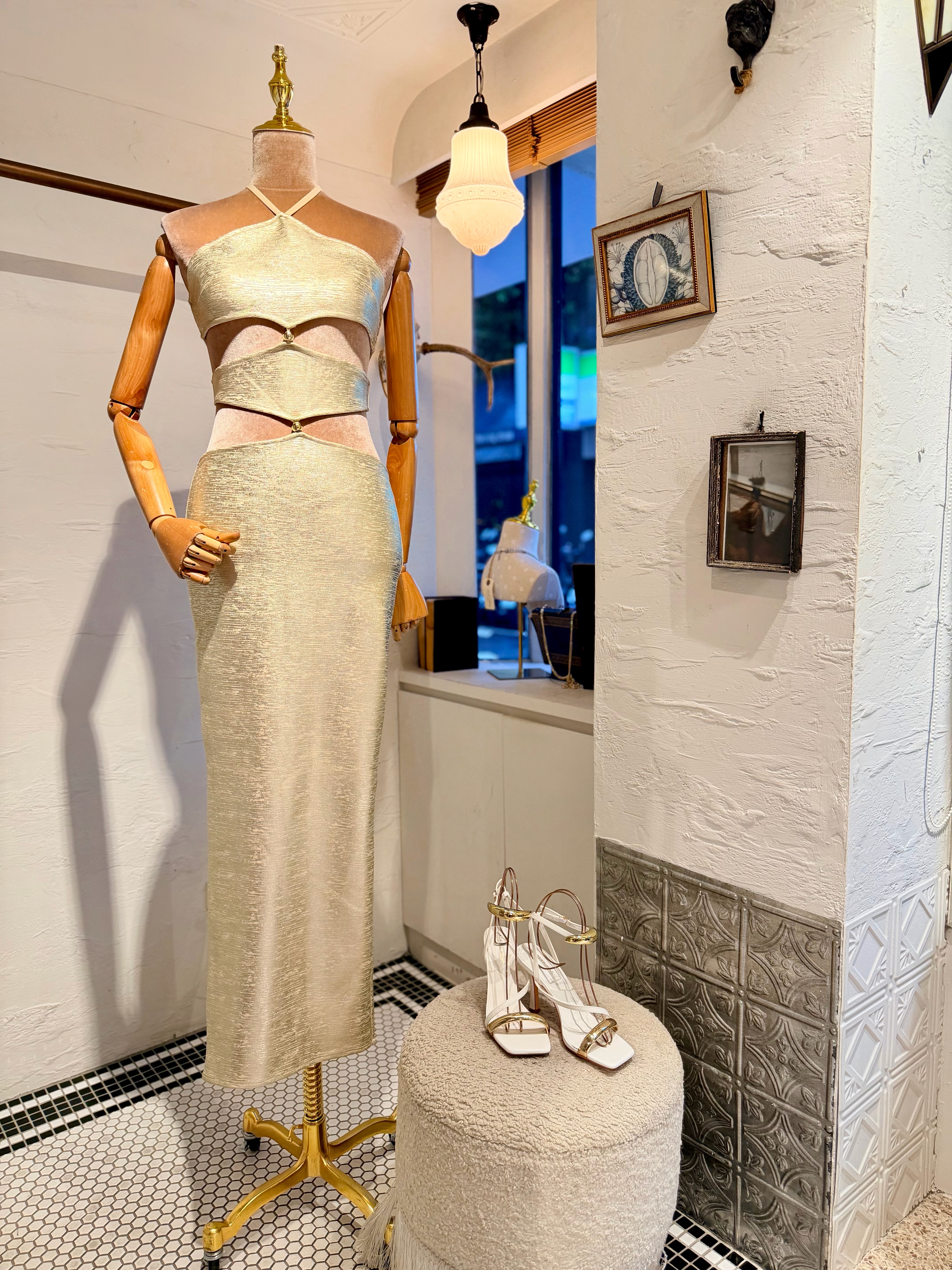 Light Gold淺金色金屬紗Cutout繃帶Maxi Dress