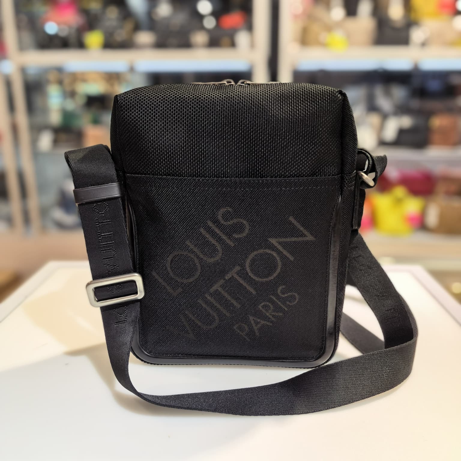 90%NEW二手LV斜揹袋 M93042 黑色尼龍袋 Damier Geant Citadin  #香榭站正品