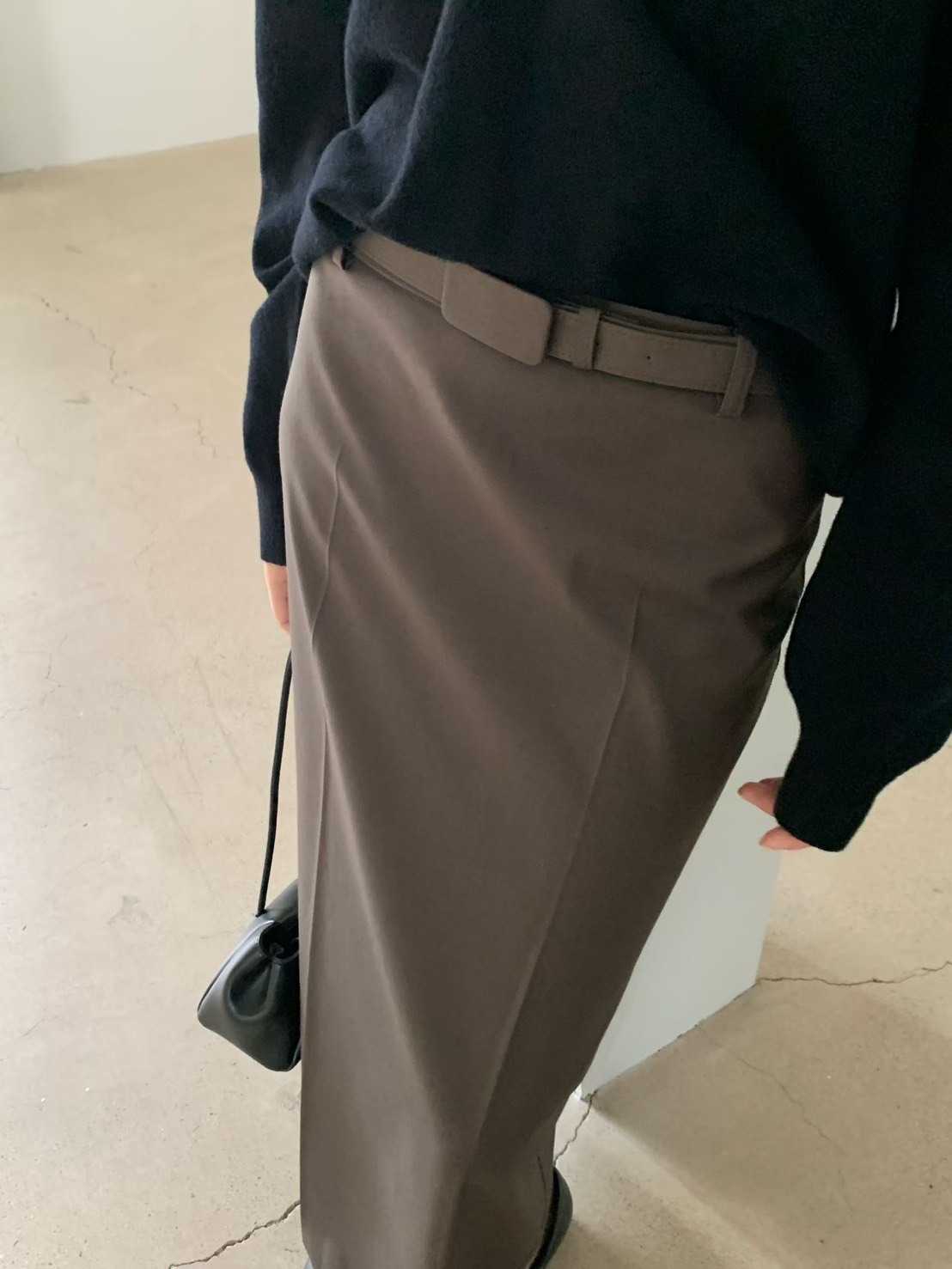 同色質感腰帶長裙