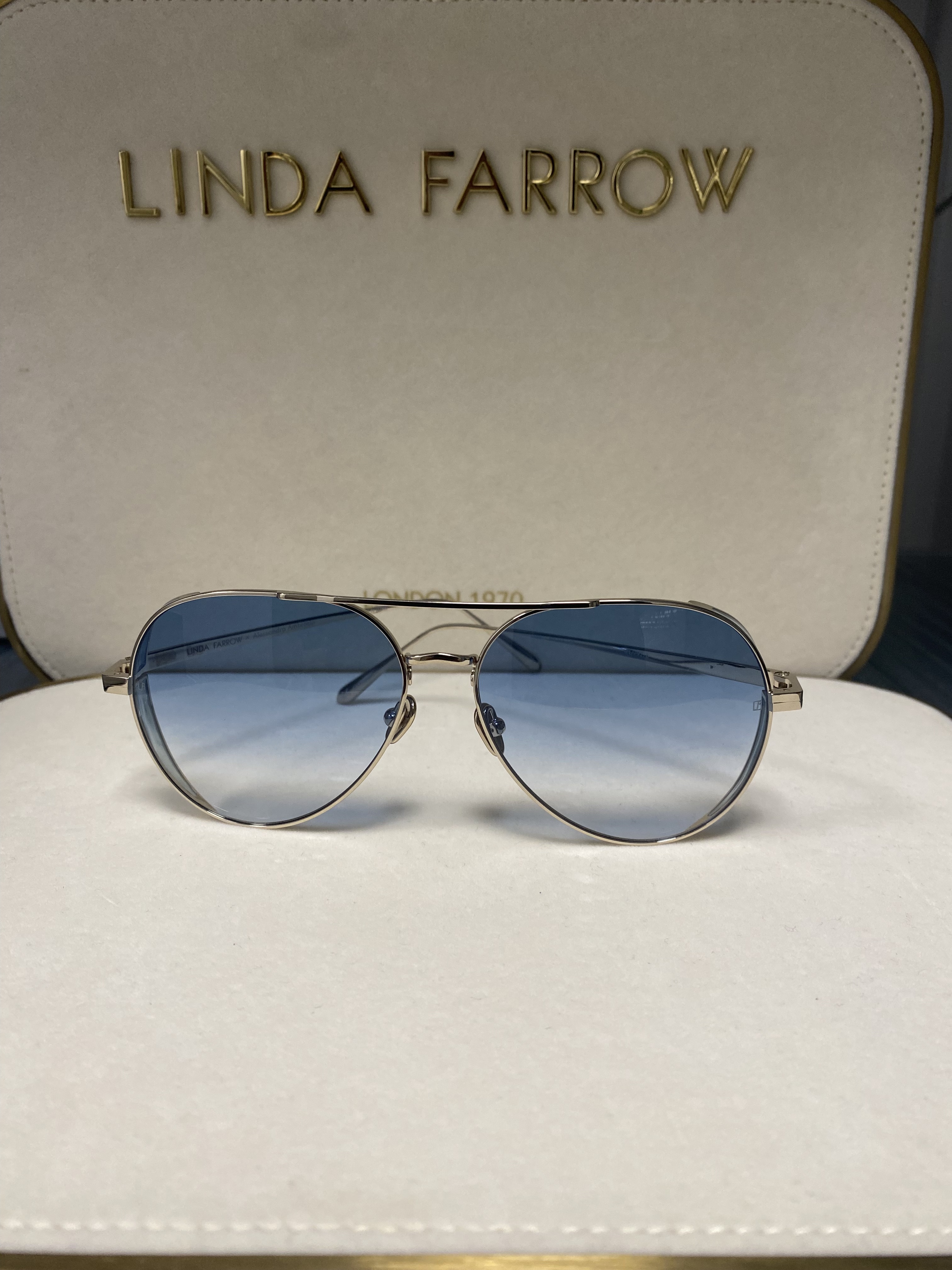 Linda Farrow 792 blue