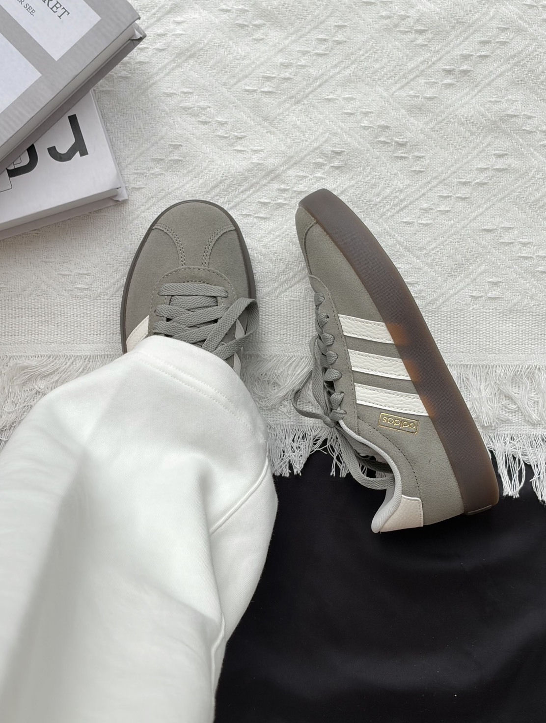 【預購】ADIDAS VL COURT 3.0 灰綠 灰色 白色 焦糖底 麂皮 女鞋 LA4469
