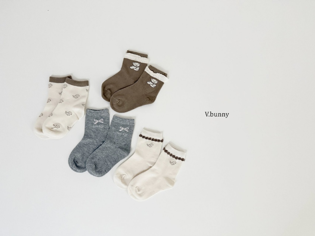 正韓秋Vbunny 熊熊蝴蝶結襪(四入)